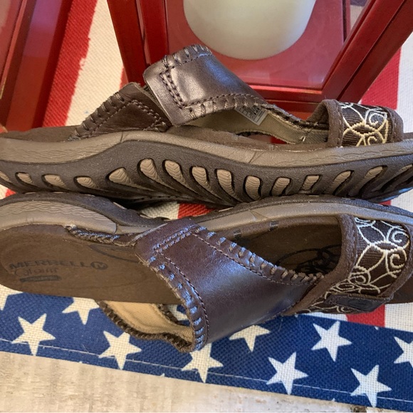 Excellent Women’s MERRELL Form Aircushion Brown Leather Sandals Size US 6 Shoes - Picture 11 of 13